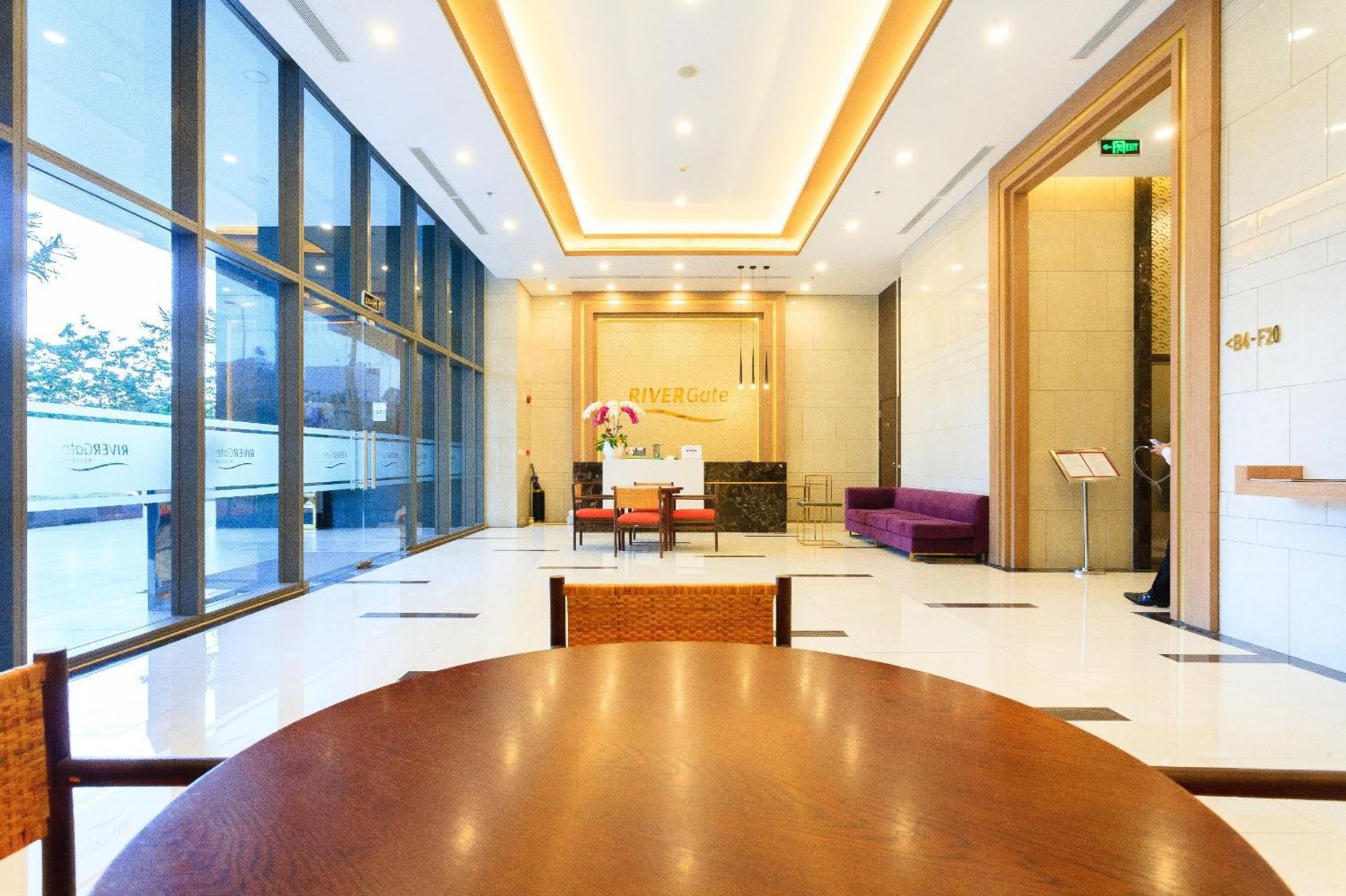 Henry Home - Rivergate Thành Pho Ho Chí Minh Esterno foto