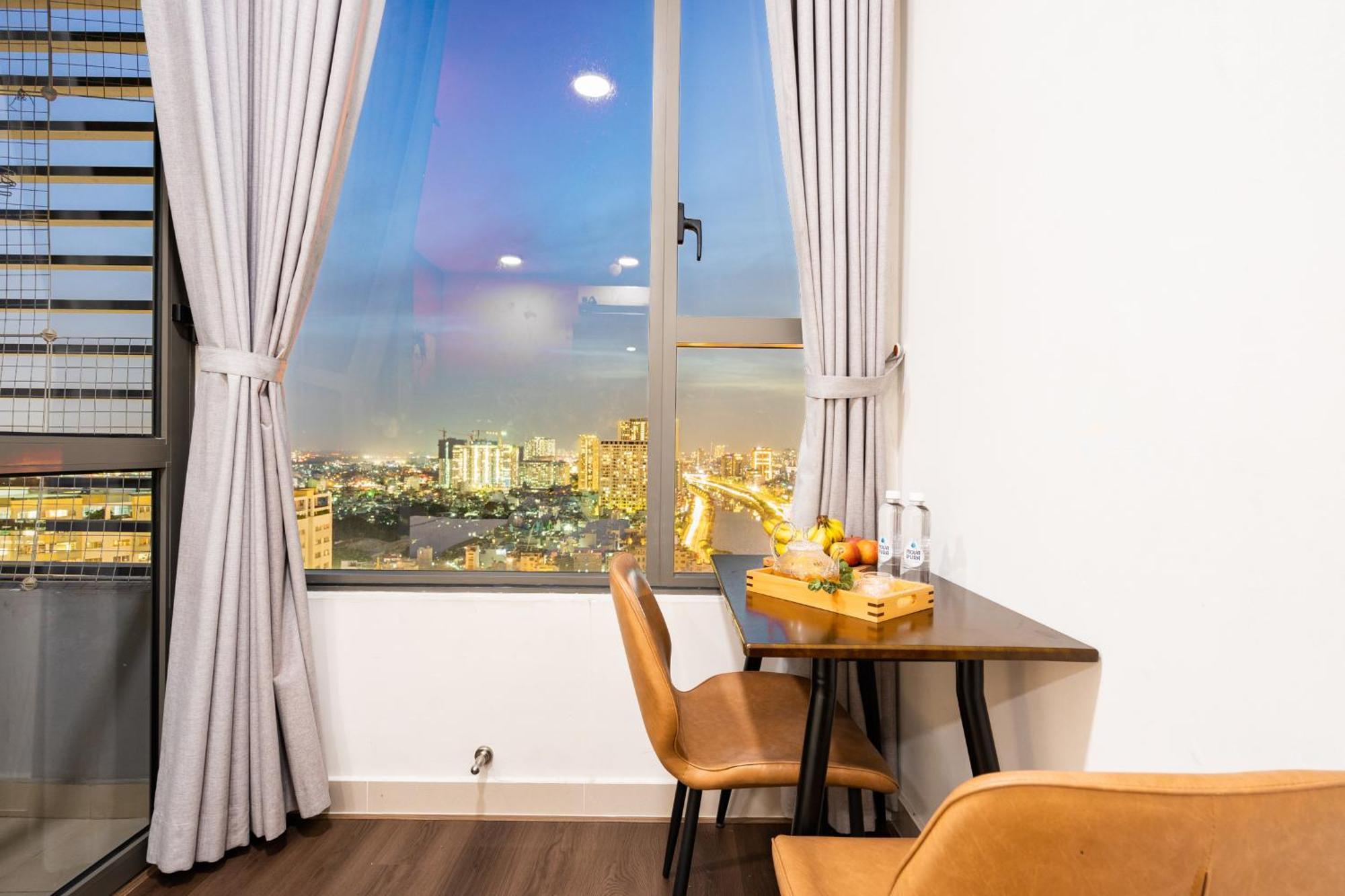 Henry Home - Rivergate Thành Pho Ho Chí Minh Esterno foto